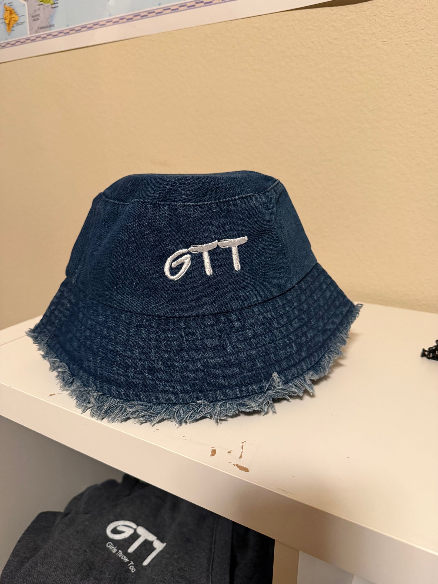 Bucket Hat